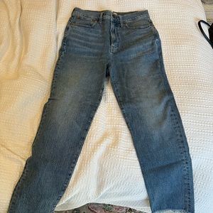 Madewell Perfect Vintage Jean with frayed ankles - size 28
